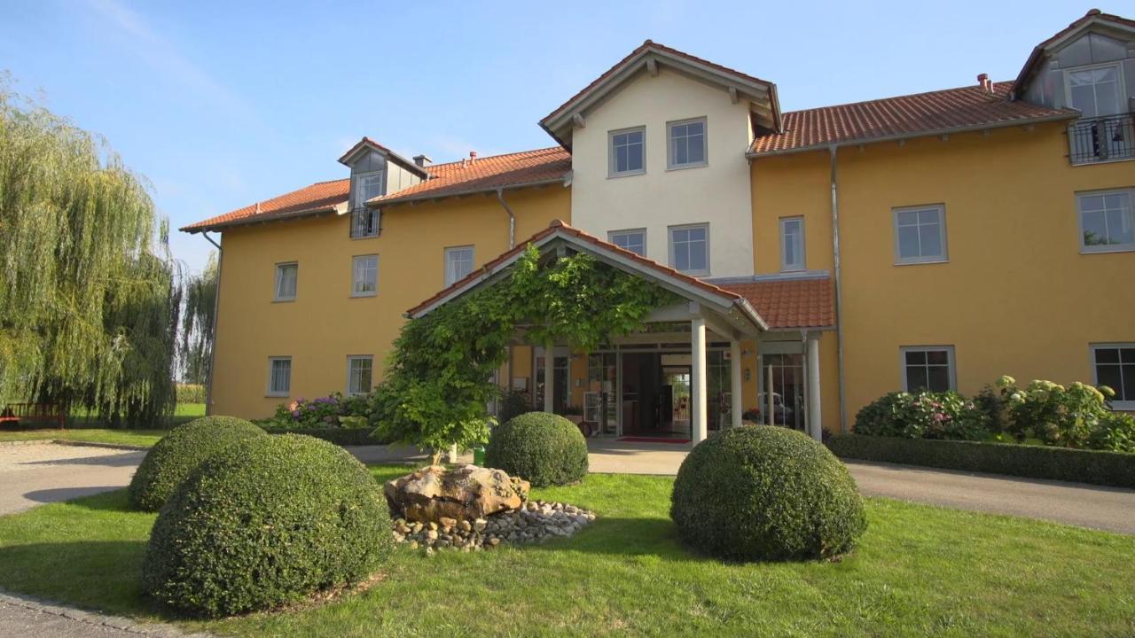 Landhotel Larenzen Kirchham Exterior foto